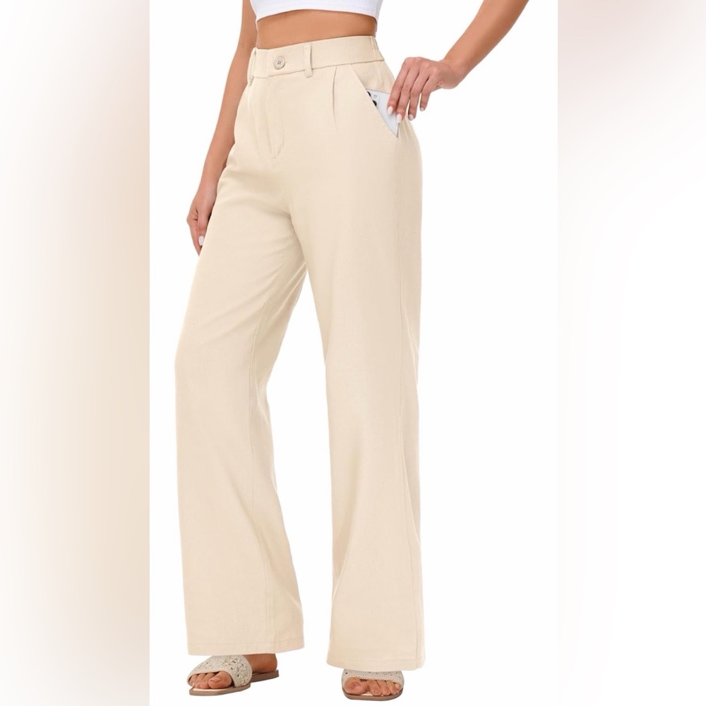 High-Rise Wide-Leg Pants in Cream - Picture 3 of 15